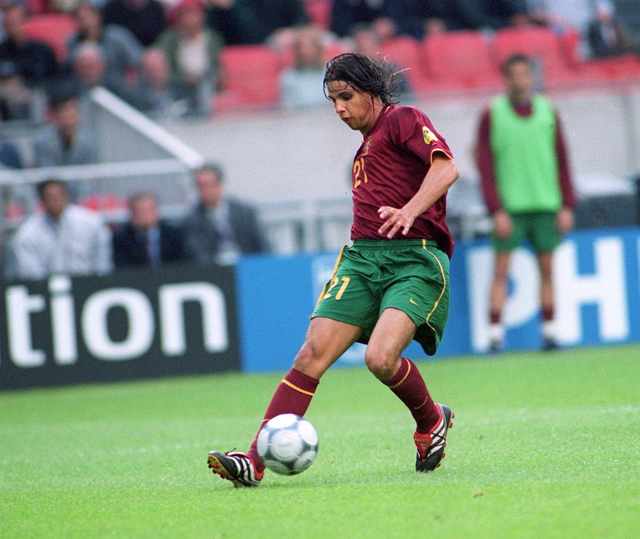 官方：拜仁从冈比亚租借18岁前锋巴拉-萨波科-恩戈