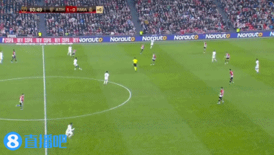 国产奇幻游戏《夜莺归笼》新演示 美艳女主爬梯子