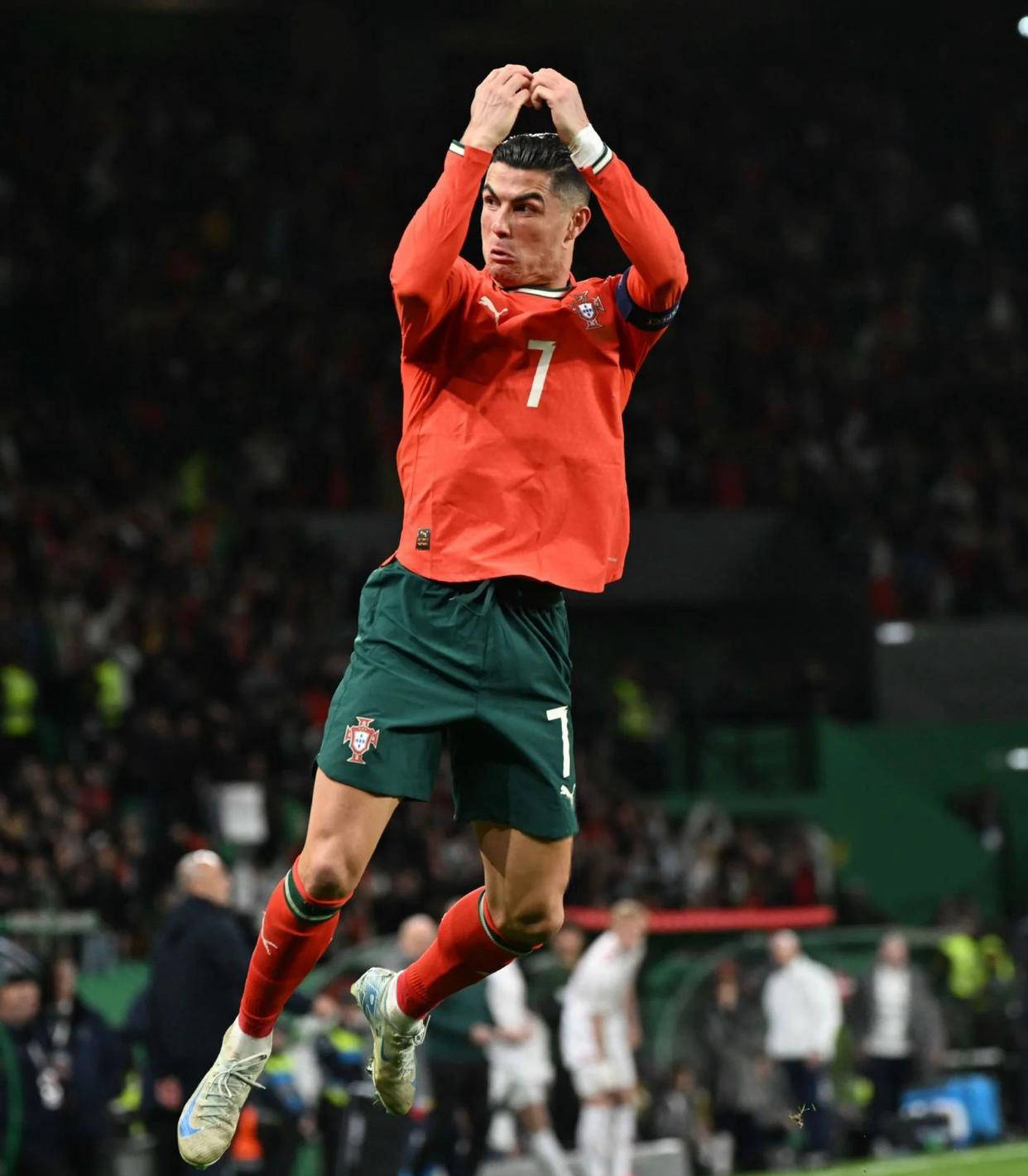 罗马诺：所罗门已经完成佛罗伦萨的体检，合同中含有买断条款